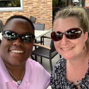 Meet your Posher, Lisa